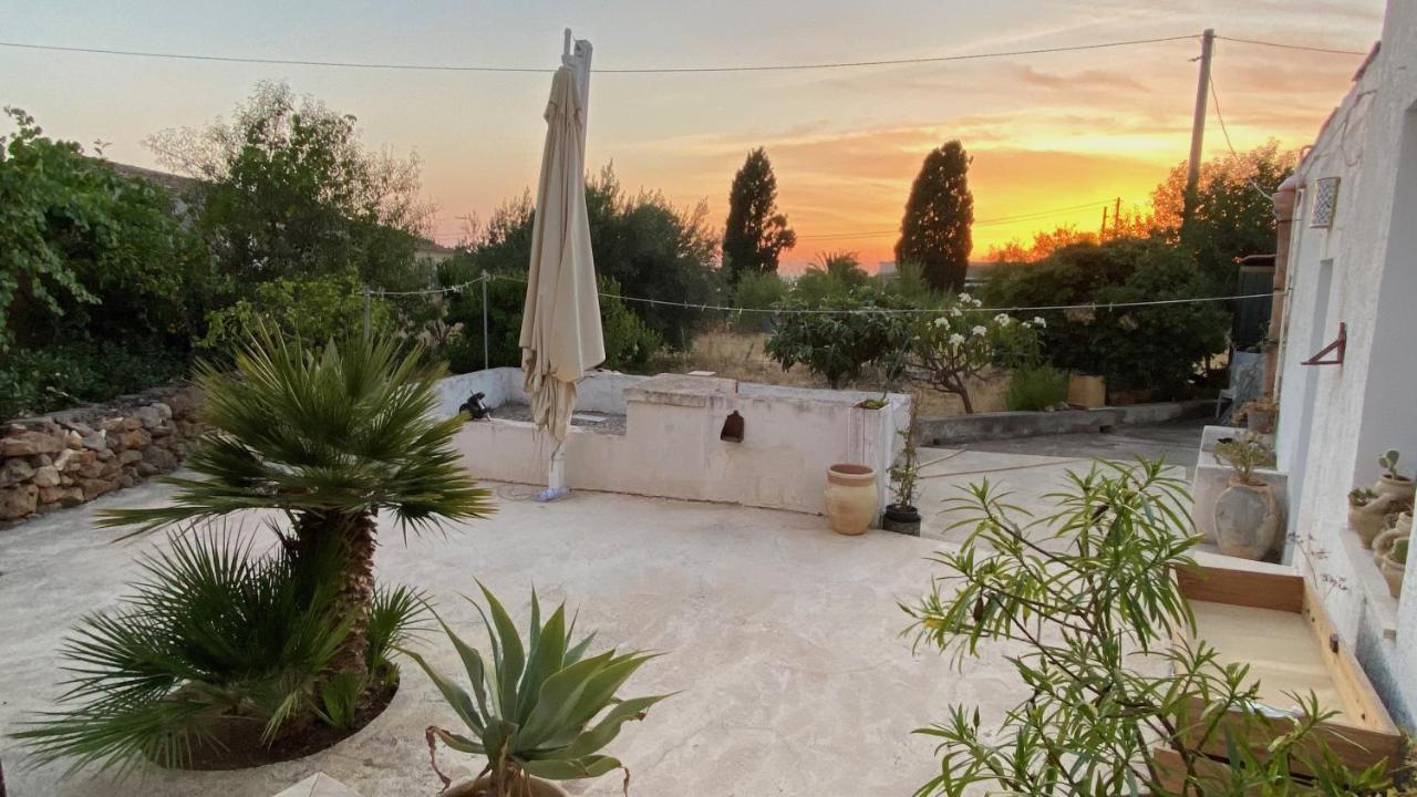 Appartamento Kleines Refugium Unter Palmen. Custonaci Esterno foto